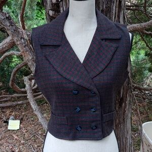 Double-breasted vest